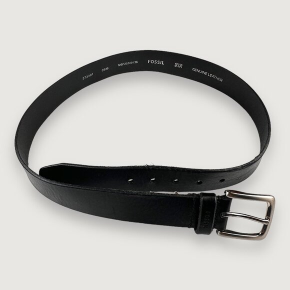Fossil Genuine Leather Belt Size 36 Black EUC Hold Your Pants Up In Style - Picture 5 of 10